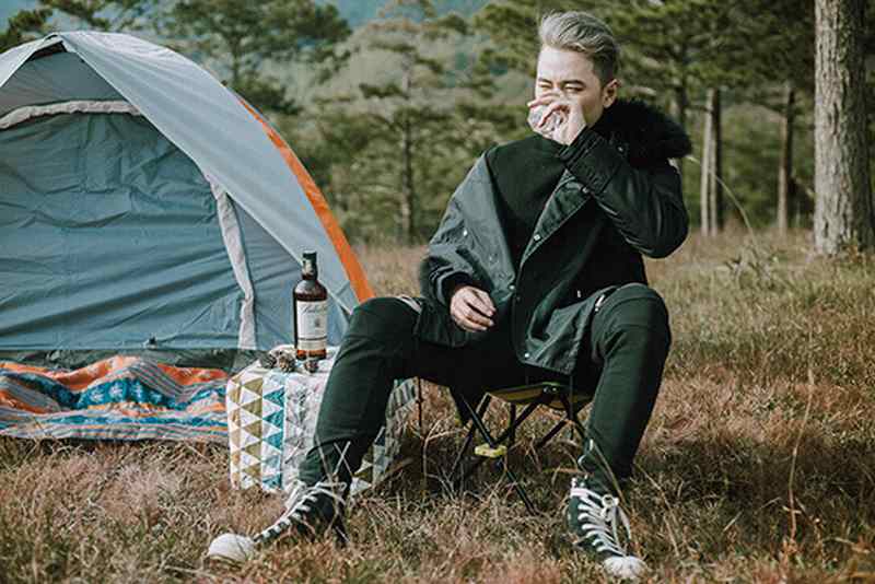 Lyrics lời bài hát Người Lạ Ơi - Karik, Orange & Superbrothers