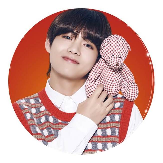 Ảnh giáng sinh 2018 (1) với V - chàng trai 4D