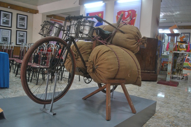 Phương Tây nói về sức mạnh của xe đạp thồ trong Chiến tranh Đông Dương   VOVVN