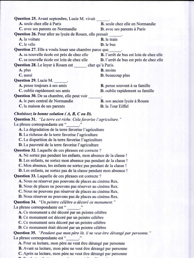 Đề thi chính thức Tiếng Pháp vào lớp 10 TP Hà Nội 2022 trang 3