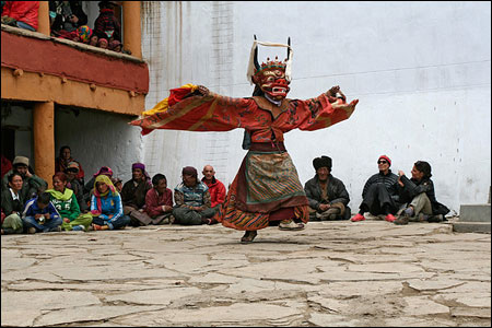 Múa Lân Ở Bhutan