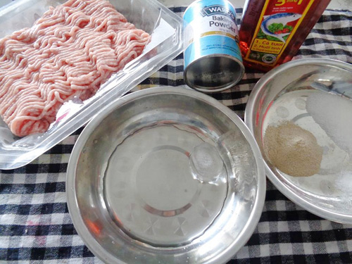 Cách làm giò lụa - món ăn truyền thống ngày Tết Nguyên đán