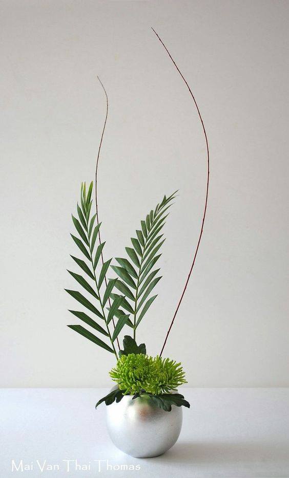 Học cắm hoa Ikebana nghệ thuật bày Tết Nguyên đán