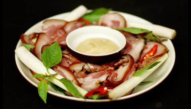 Tết Nguyên đán 3 miền đều kiêng thịt chó