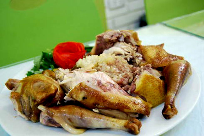 Cách trình bày món gà nhồi ngũ sắc số 1